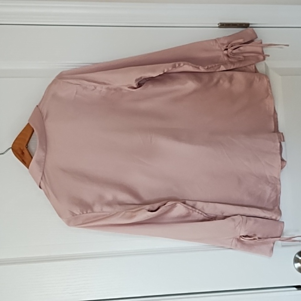 Motherhood Maternity Blouse Womens Size Small Vacay Resort Long Sleeve Soft Pink - Picture 6 of 8